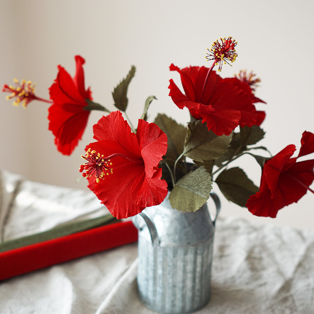 How to Make a Tropical Hibiscus Flower That Looks Almost Real – Crepe Paper Tutorial